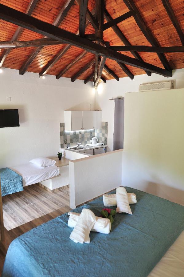 Апартаменты Elizabeth Platanias (Skiathos)